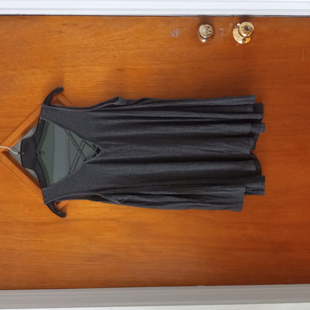 Hailey and Co. gray long sleeve top